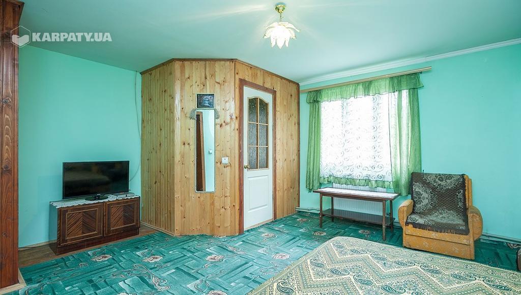 Schedryk Hotell Mykulytjyn Exteriör bild